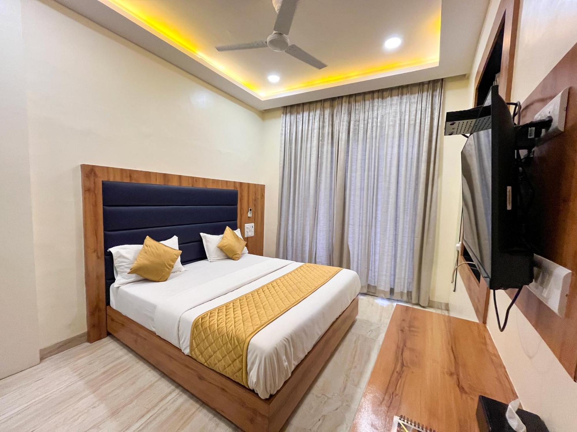 Hotel National - Grant Road Mumbai  Buitenkant foto