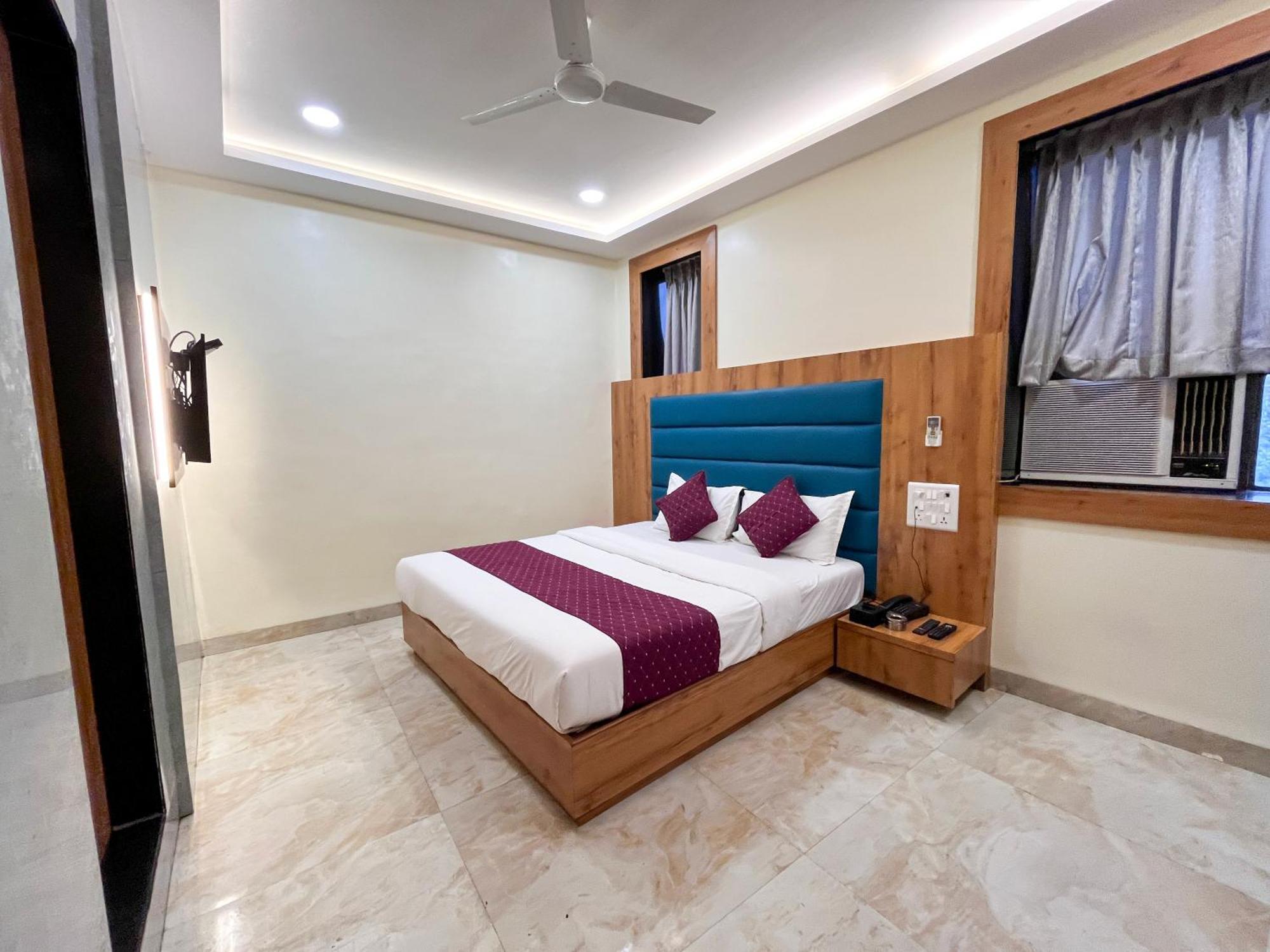 Hotel National - Grant Road Mumbai  Buitenkant foto